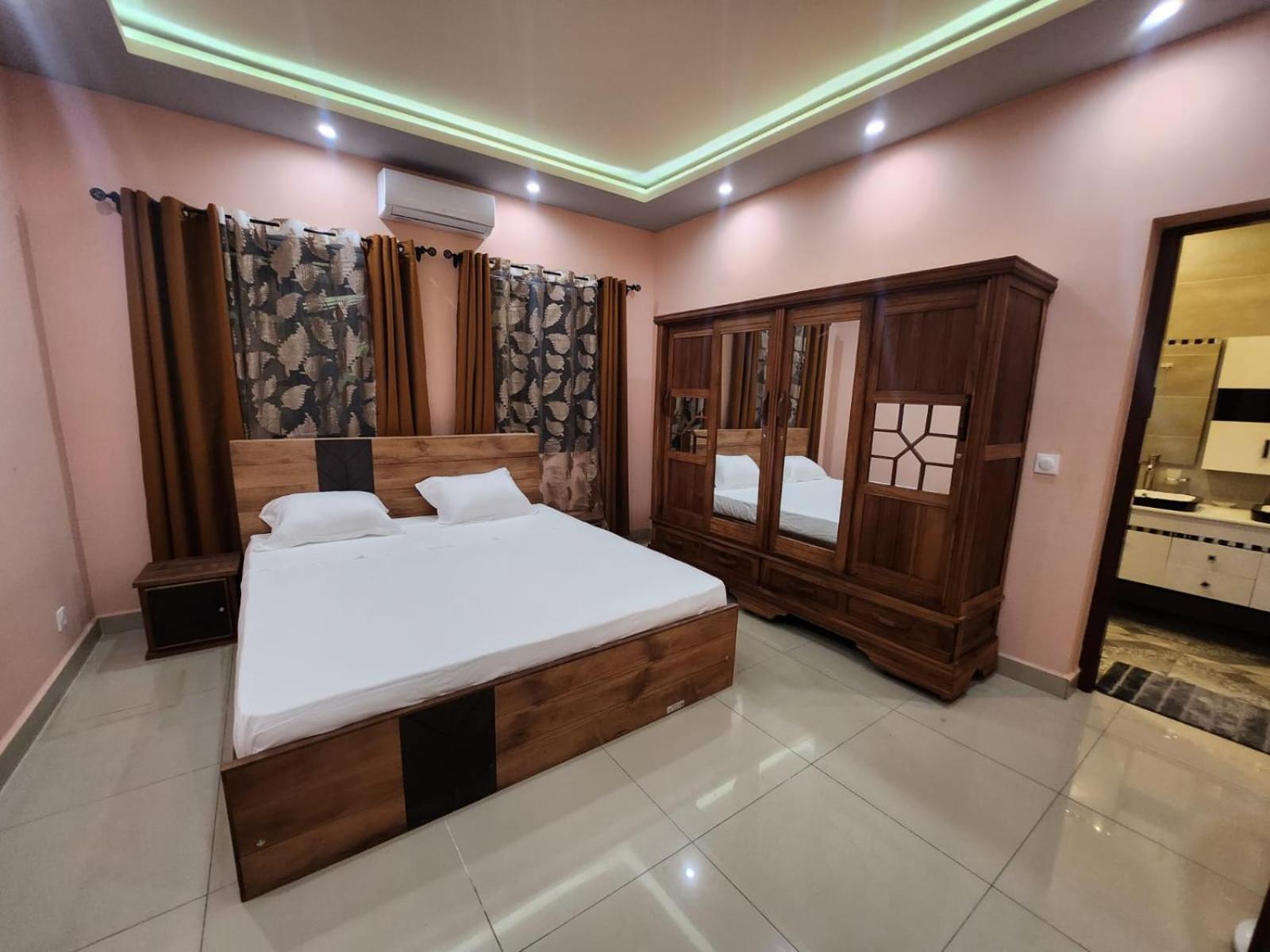 Ocean Heaven Hotel Mahajanga Kültér fotó